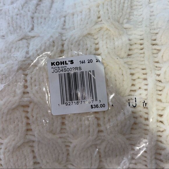 SO Junior Cable Knit Sweater in Irish Cream SZ XS chunky knit sweater NEW - Picture 10 of 13